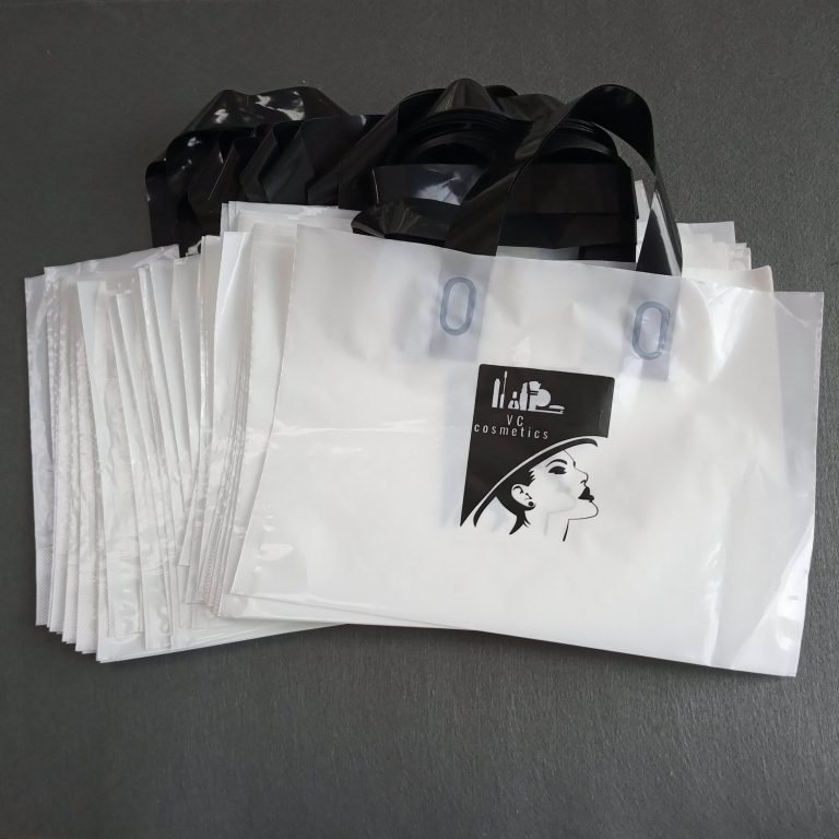 Express Your Personality with Printed Nylon Fashion Bags