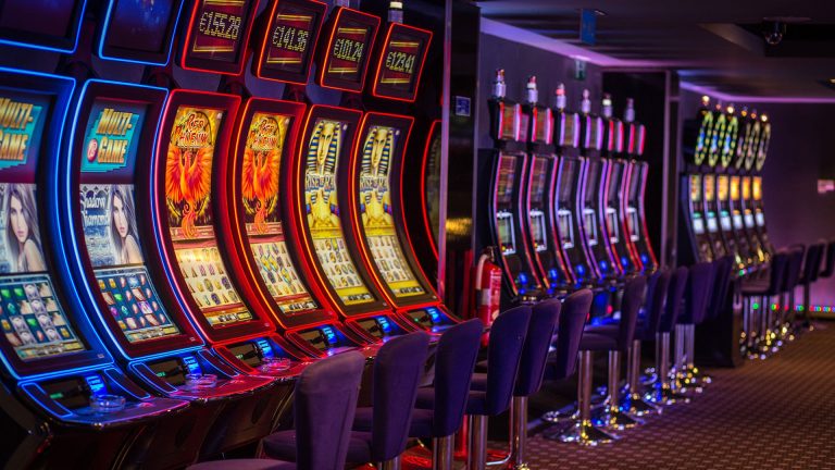 Gacor Slots vs. Traditional Slots A Comparison