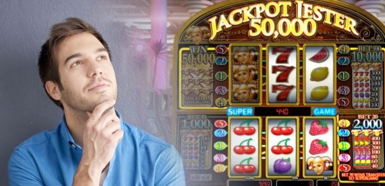 How to Navigate the World of Situs Slot Online