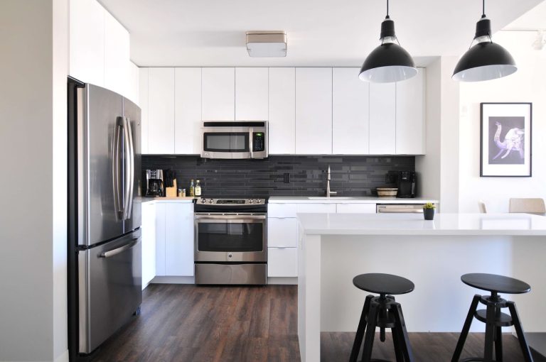 Visualizing Spaces The Role of a Real Estate Photographer