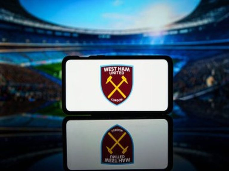 Premier League Culture: Traditions, Rituals, and Superstitions