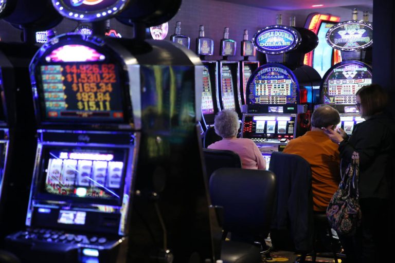How to Enjoy Slot 777 with a Limited Budget